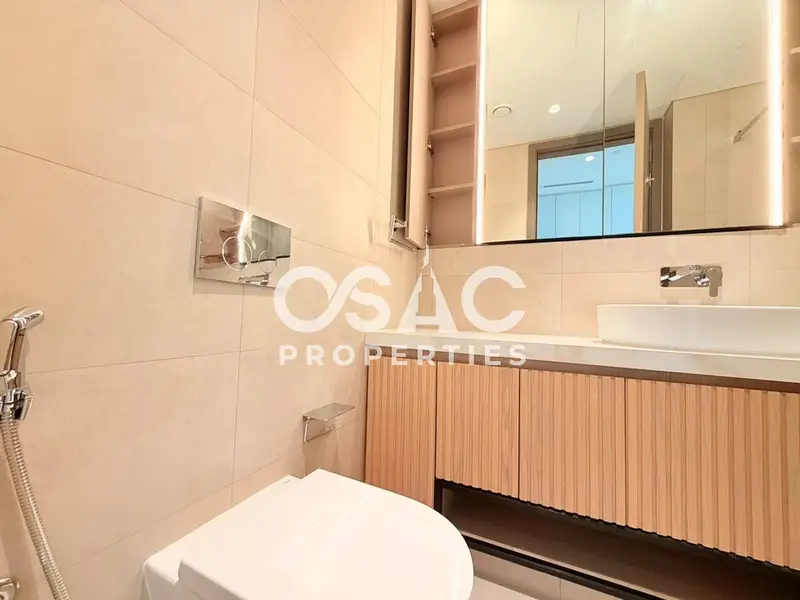 Brand New | Luxurious | Pool & Skyline View