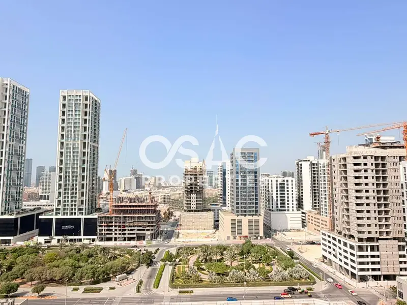 Brand New | Luxurious | Pool & Skyline View