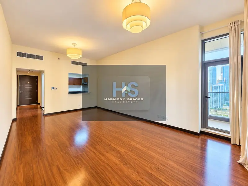 LAKE VIEW | CHILLER FREE | SPACIOUS