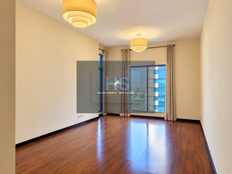 LAKE VIEW | CHILLER FREE | SPACIOUS