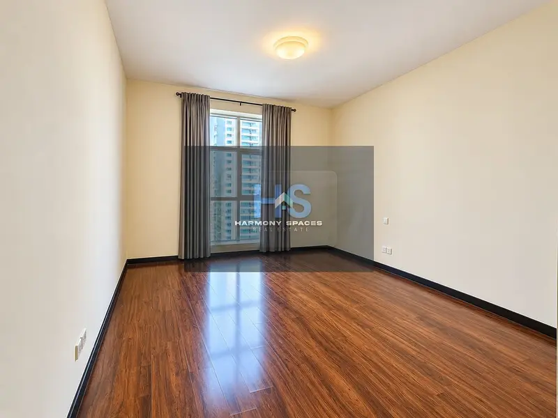 LAKE VIEW | CHILLER FREE | SPACIOUS