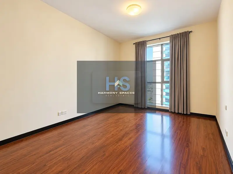 LAKE VIEW | CHILLER FREE | SPACIOUS