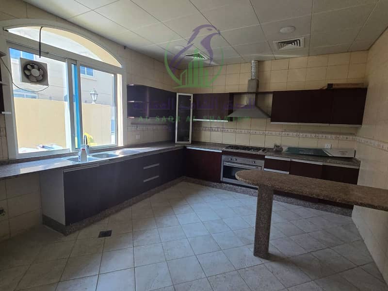 22 fyla-for-rent-4-bedroom-shrqan-alsharqh-property-23. jpg