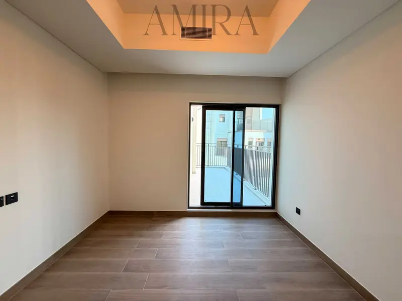 Amenities Nearby | Single Row | Two Parkings | Lagoon Cluster | Corner