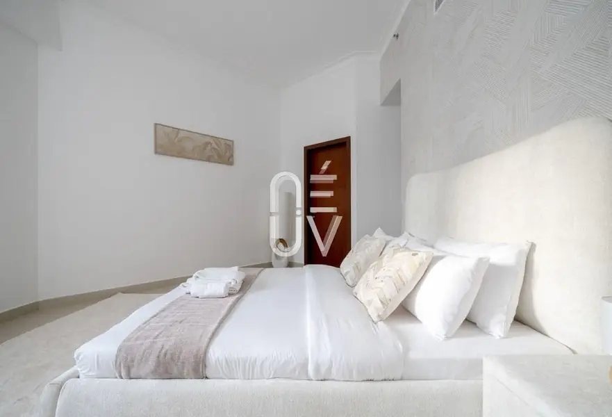 Spacious | Fully Furnished | Multiple Cheques