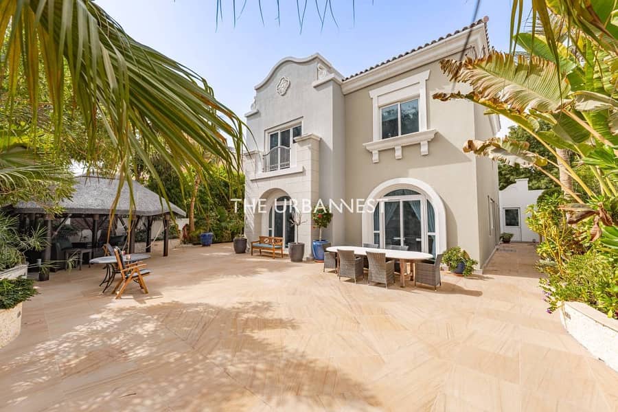 New to Market C1 | Exceptional Park Living
