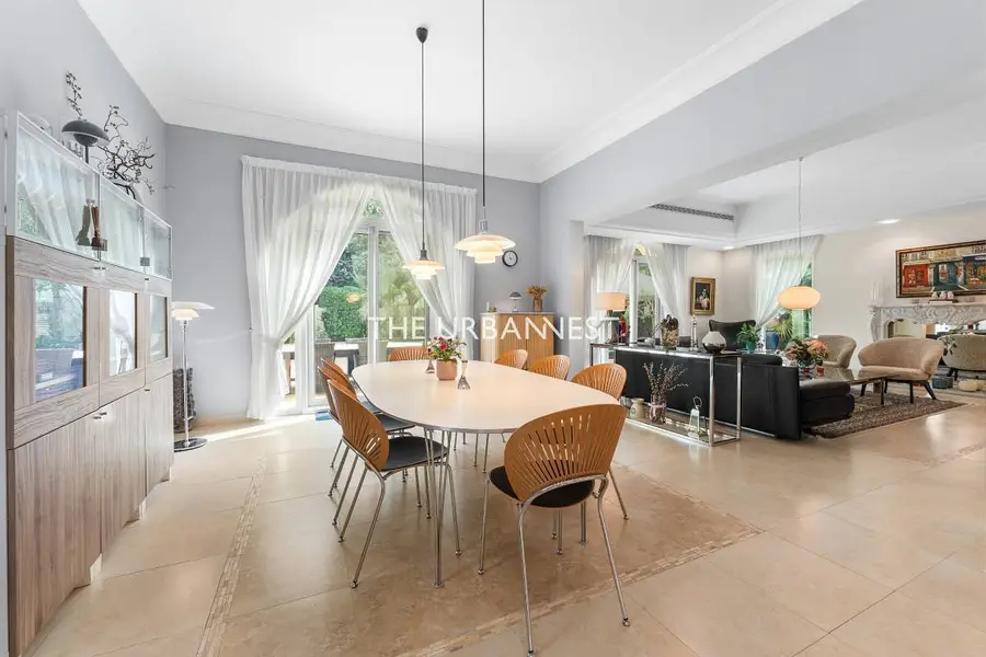 New to Market C1 | Exceptional Park Living