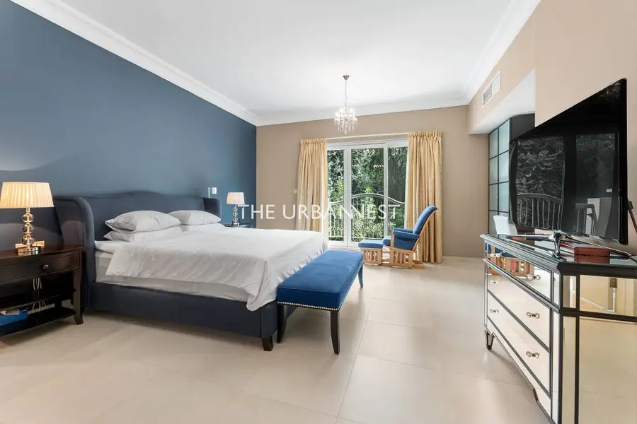 New to Market C1 | Exceptional Park Living