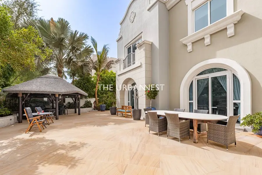 New to Market C1 | Exceptional Park Living