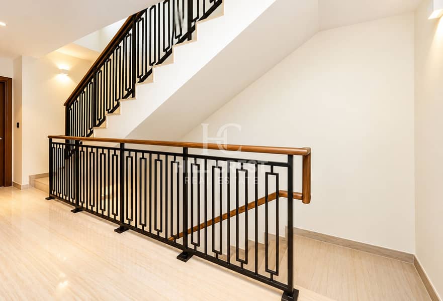 10 Modern Geometric Stairwell Interior. png