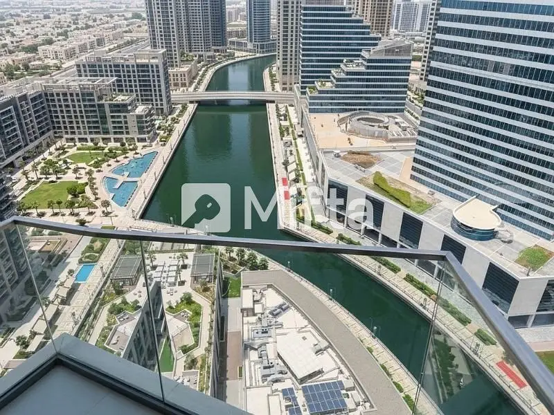 Prime | Studio | Luxury Waterfront Living