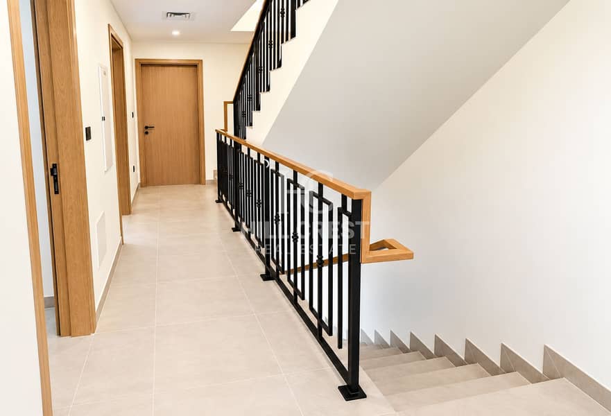 11 Modern Oak Hallway and Stair Landing. png