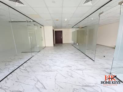 Office for Rent in Barsha Heights (Tecom), Dubai - 1.2 Opposite to Entrance. jpg