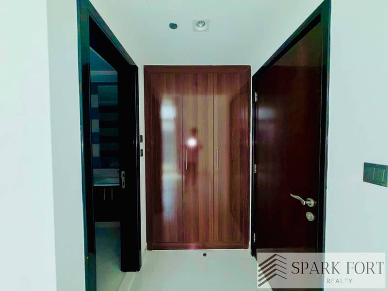 10 d60a509b-abb9-44b3-80cd-c422b456ce0a. jpg