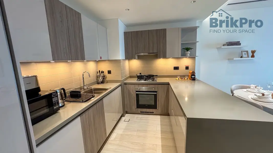 Elegant Furnished 1BR Apartment | Downtown City View I Premium Community