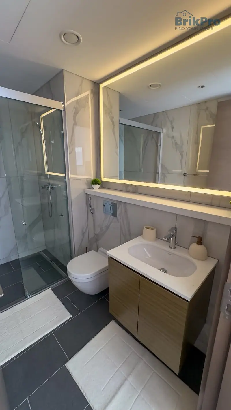 Elegant Furnished 1BR Apartment | Downtown City View I Premium Community
