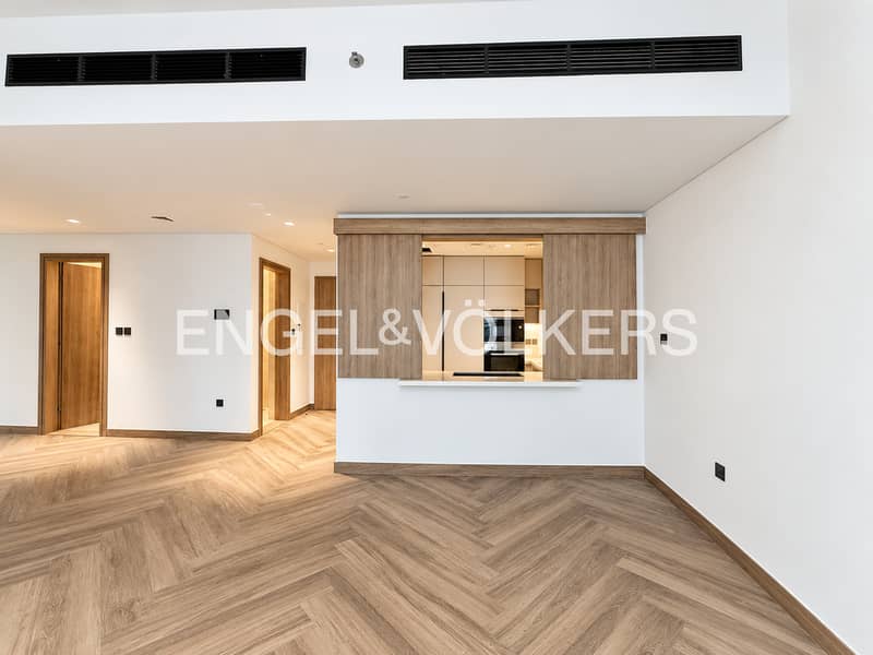 Premium Finishes | Low Floor | Brand New