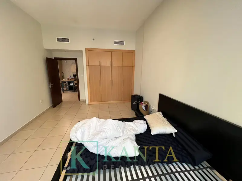 Spacious 1 Bedroom Apartment | 976 Sq. Ft. | Balcony |