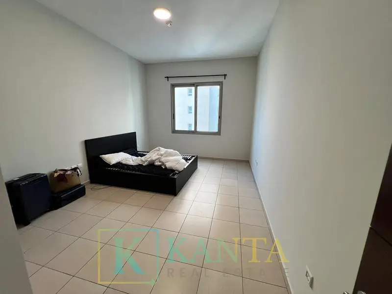 Spacious 1 Bedroom Apartment | 976 Sq. Ft. | Balcony |
