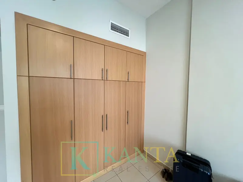 Spacious 1 Bedroom Apartment | 976 Sq. Ft. | Balcony |