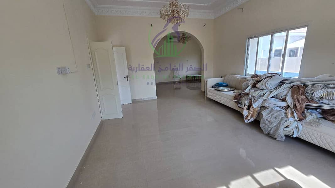 10 fyla-for-rent-2-bedroom-shrqan-alsharqh-property-18. jpg