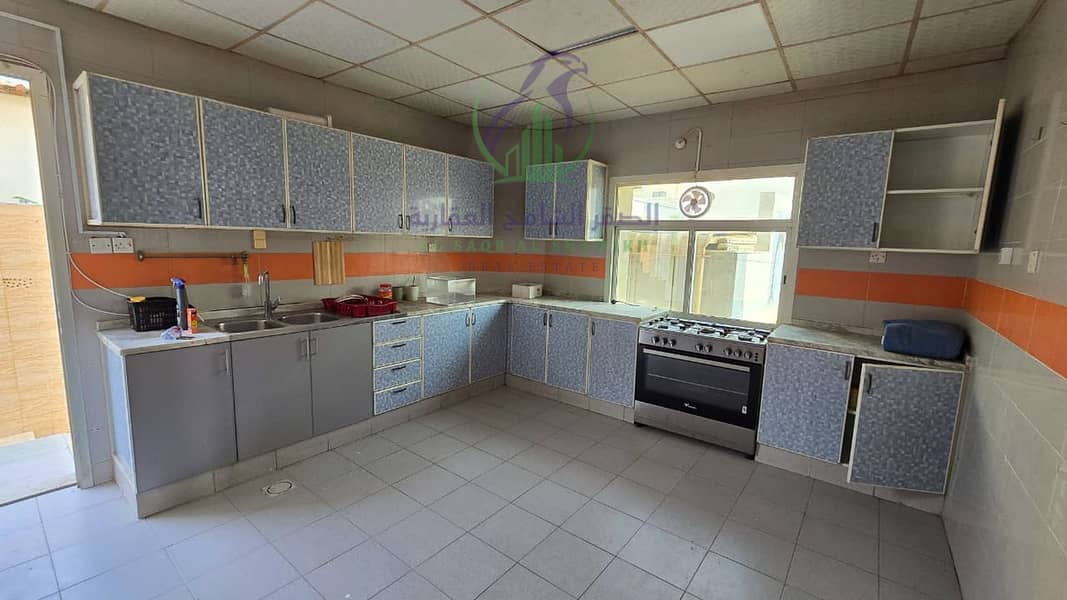 26 fyla-for-rent-2-bedroom-shrqan-alsharqh-property-02. jpg