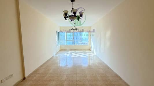 3 Slaapkamers Appartement te Huur in Al Taawun, Sharjah - apartment-for-rent-3-bedroom-altaawn-alsharqh-living-room-02. jpg