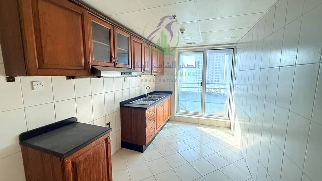 16 apartment-for-rent-3-bedroom-altaawn-alsharqh-kitchen-09. jpg