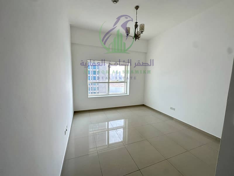 11 apartment-for-rent-3-bedroom-kwrnysh-lkhan-alsharqh-bedroom-12. jpg