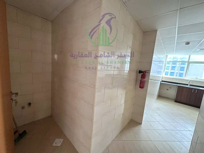 17 apartment-for-rent-3-bedroom-kwrnysh-lkhan-alsharqh-property-05. jpg