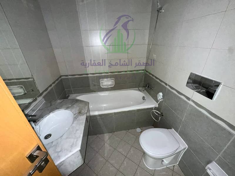 21 apartment-for-rent-3-bedroom-kwrnysh-lkhan-alsharqh-bathroom-17. jpg