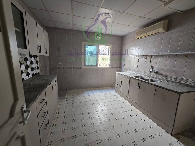 7 shqa-for-rent-4-bedroom-alrfaaa-alsharqa-property-03. jpg