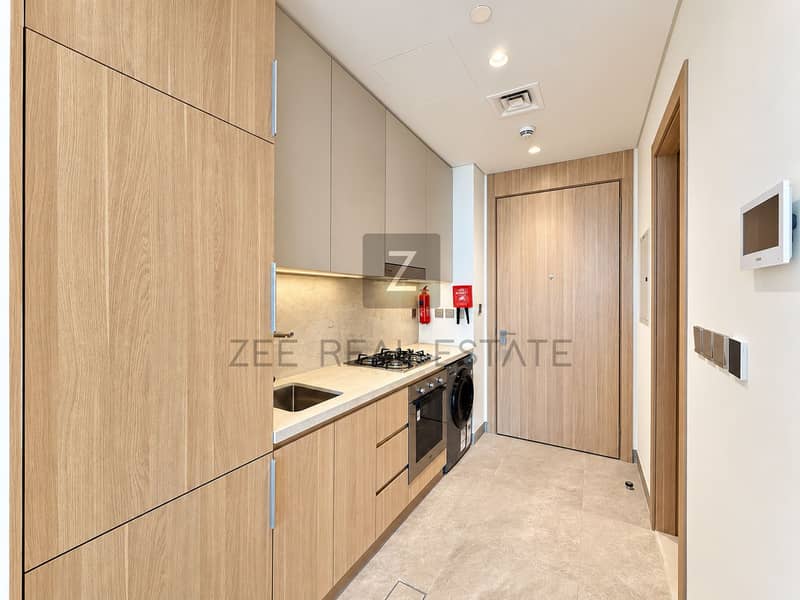 6 Bright, polished desert property listing-13. png