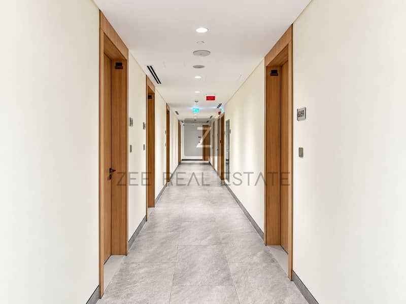 12 Bright desert home listing-14. png