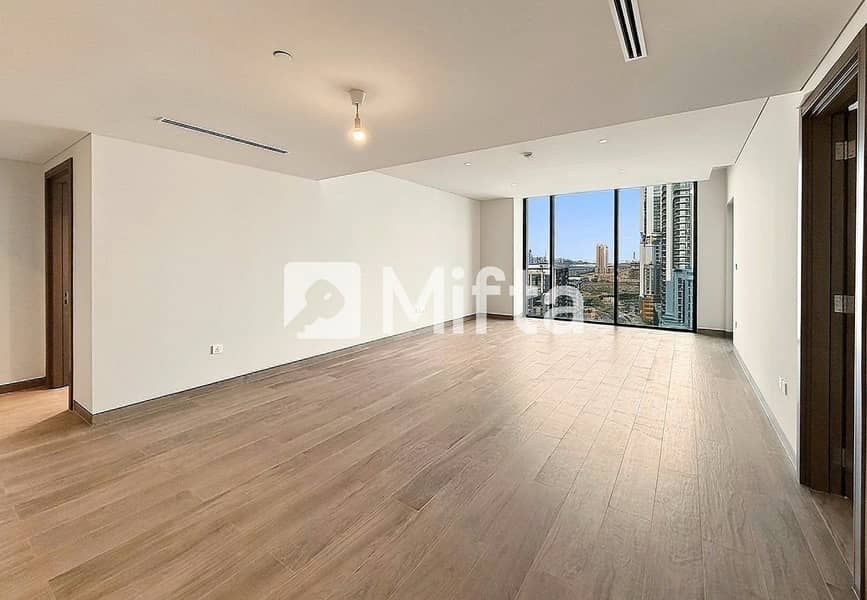 Hot Deal | 3 BR | Luxury Waterfront Living Hot Deal | 3 BR | Luxury Waterfront Living