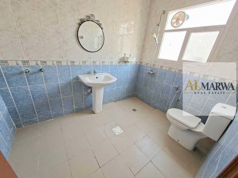 18 81269. jpg
