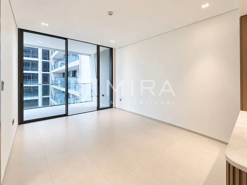Brand New | U Shaped Kitchen | Pool View