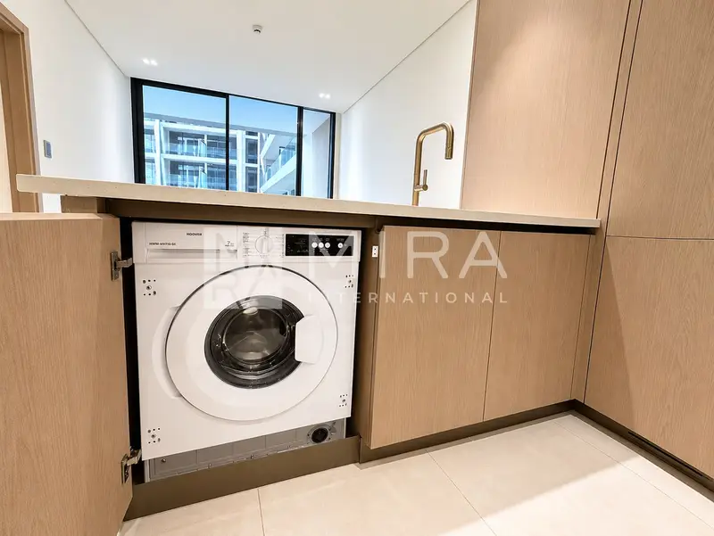 Brand New | U Shaped Kitchen | Pool View