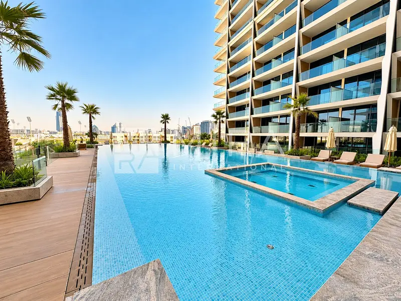 Brand New | U Shaped Kitchen | Pool View