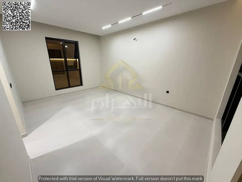 18 873093535-1066x800. webp