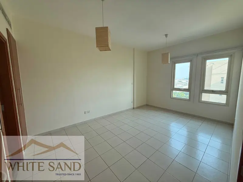 Spacious 1BR with Balcony in The Greens | Al Ghozlan 4