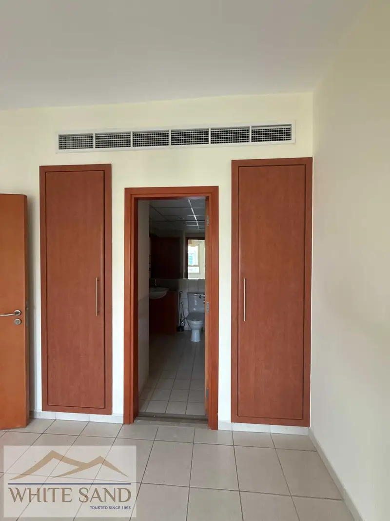Spacious 1BR with Balcony in The Greens | Al Ghozlan 4