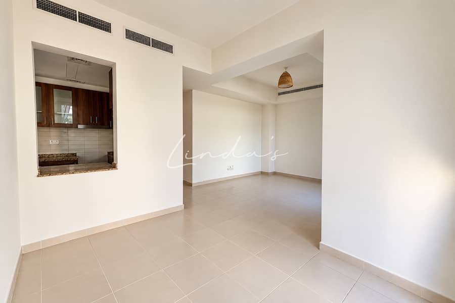2 Property Photo 01