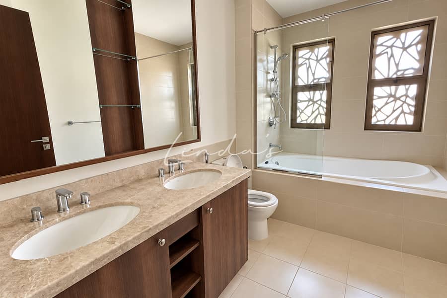 13 Property Photo 01