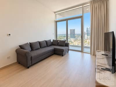 1 Camera Appartamento in affitto a Jumeirah Village Circle (JVC), Dubai - Modern Living Room with City Views (1). png 1 Camera Appartamento in affitto a Jumeirah Village Circle (JVC), Dubai - Modern Living Room with City Views (1). png
