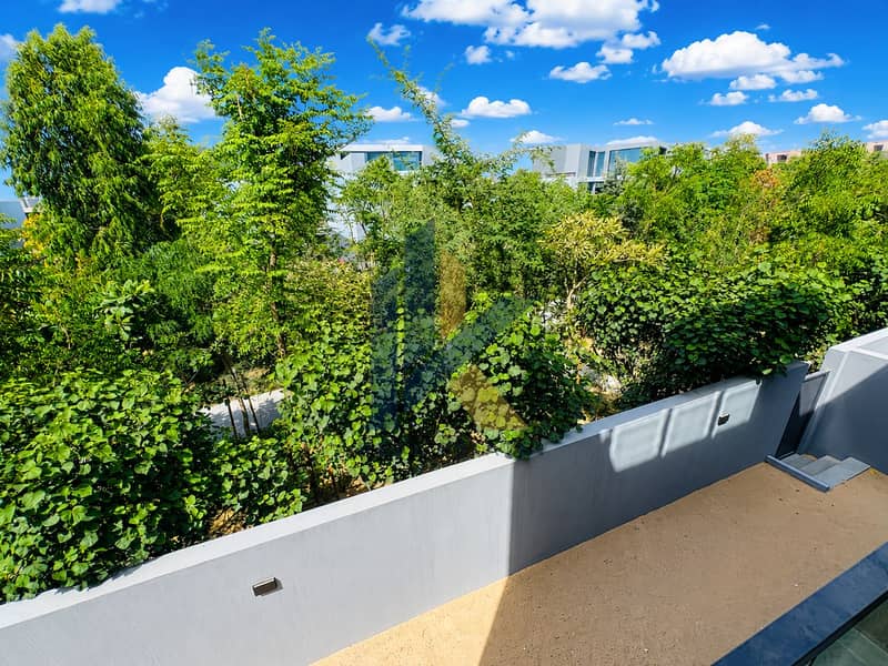 24 F8BAEE82-5B6C-49B5-8E49-31F99E044E53. png