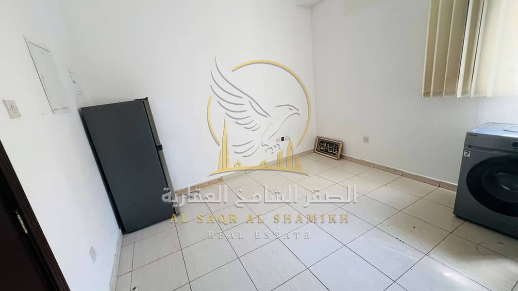 2 استوديو-للا-يجار-0-غرف-النباعة-الشارقة-صورة-العقار-re-001-02. jpg