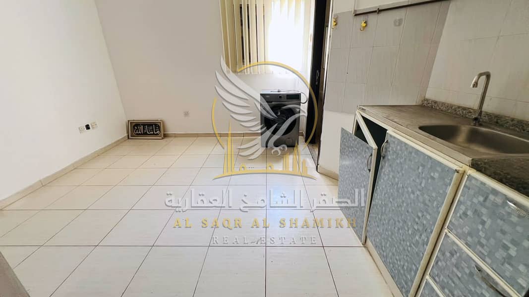 3 استوديو-للا-يجار-0-غرف-النباعة-الشارقة-صورة-العقار-re-001-03. jpg