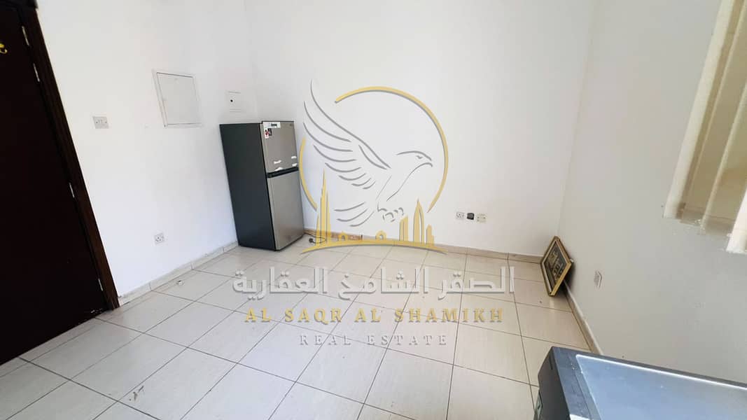 6 استوديو-للا-يجار-0-غرف-النباعة-الشارقة-صورة-العقار-re-001-08. jpg