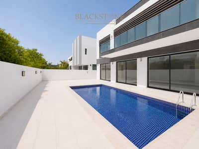 3 habitaciones Villa para en Alquiler en Jumeirah Park, Dubai - Villa en Jumeirah Park,District 6, 3 dormitorios, 525000 AED - 17006551 3 habitaciones Villa para en Alquiler en Jumeirah Park, Dubai - Villa en Jumeirah Park,District 6, 3 dormitorios, 525000 AED - 17006551